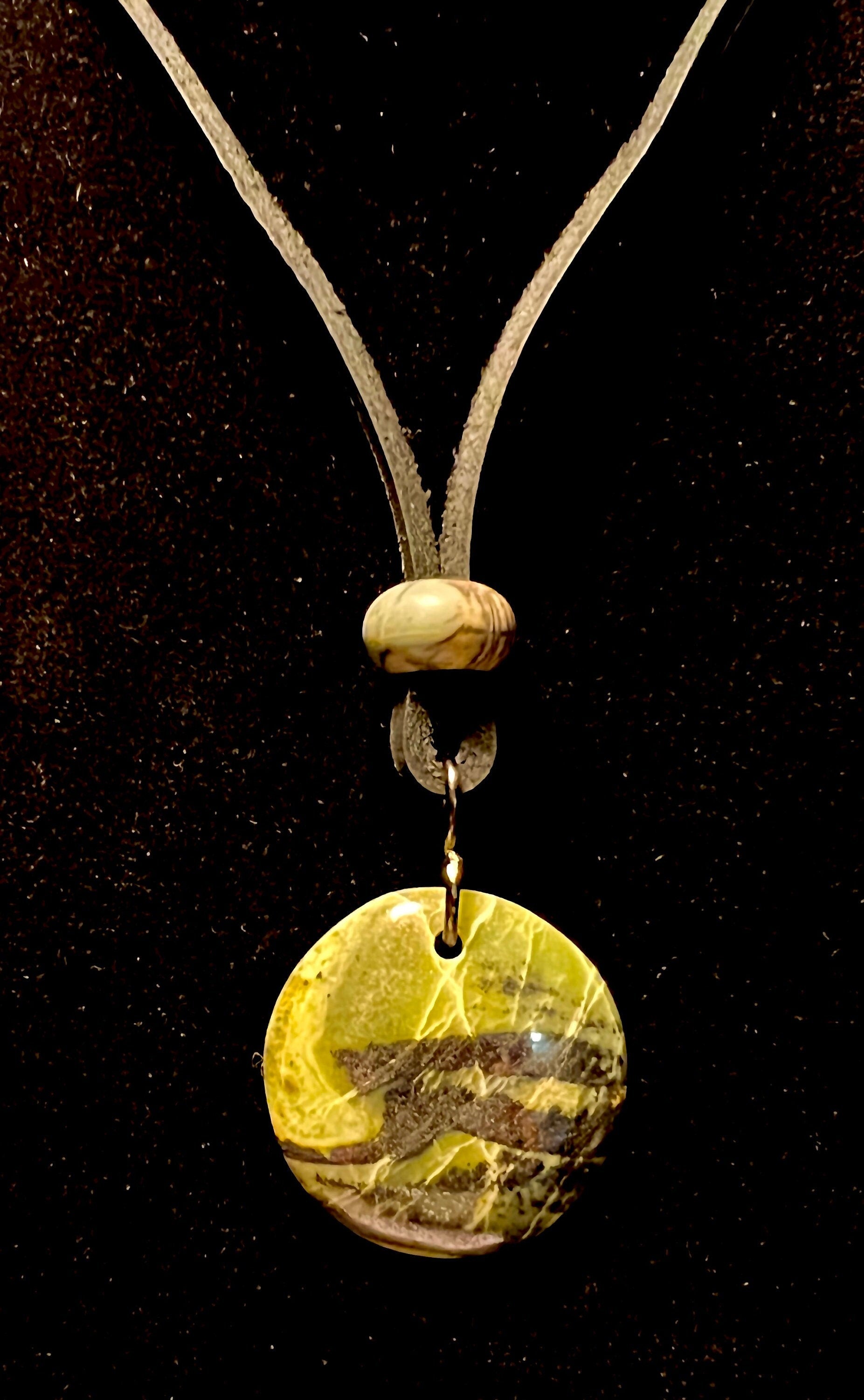 Green & Black Serpentine Pendant